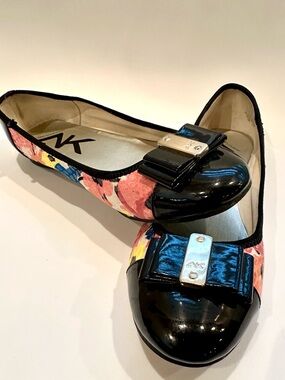 Anne Klein Floral Ballet Flats Bow Cap Toe Slip On Shoes Size 8.5M